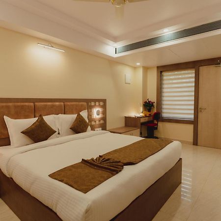 Hotel Bigwig Jabalpur Εξωτερικό φωτογραφία