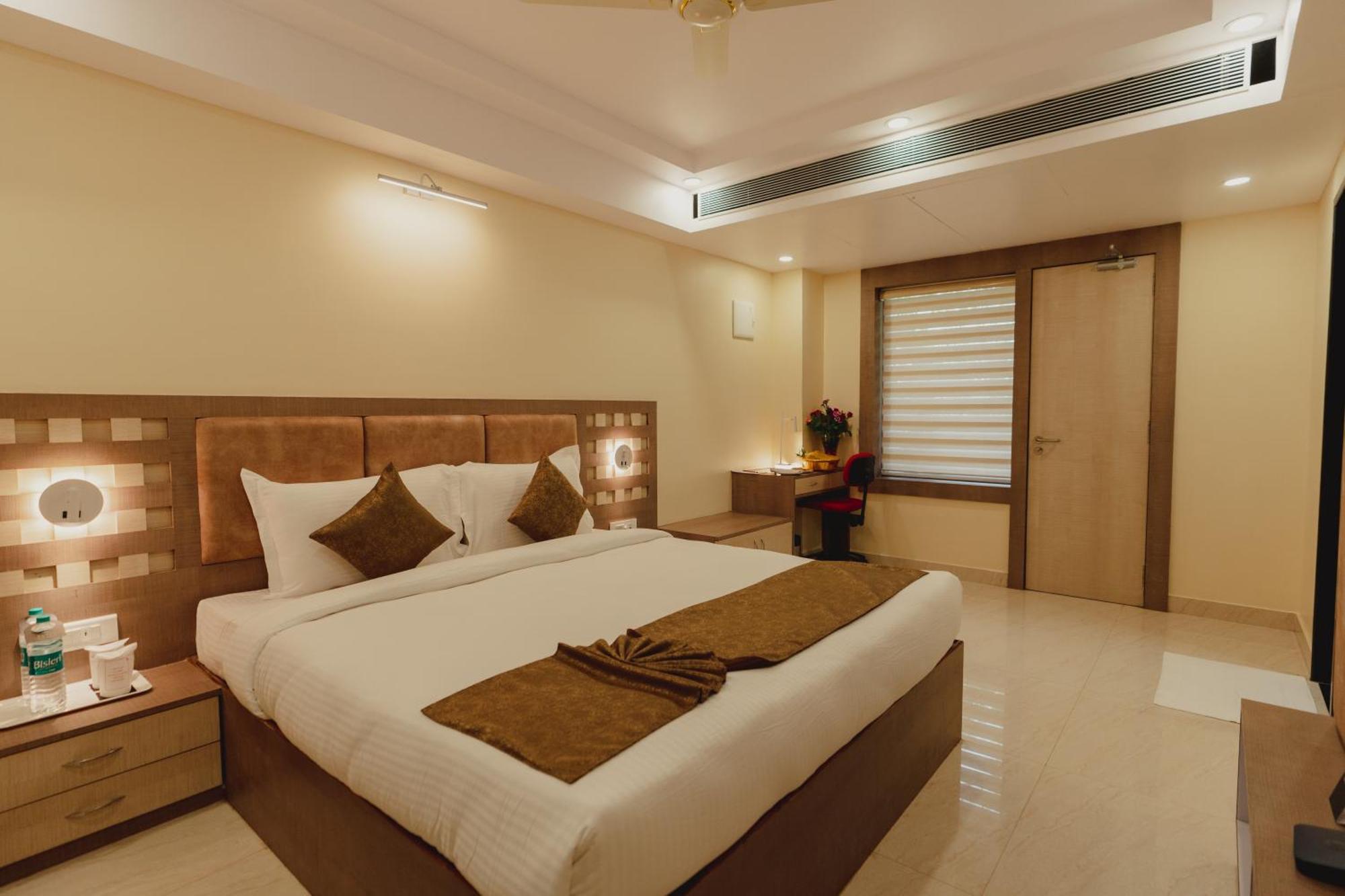 Hotel Bigwig Jabalpur Εξωτερικό φωτογραφία
