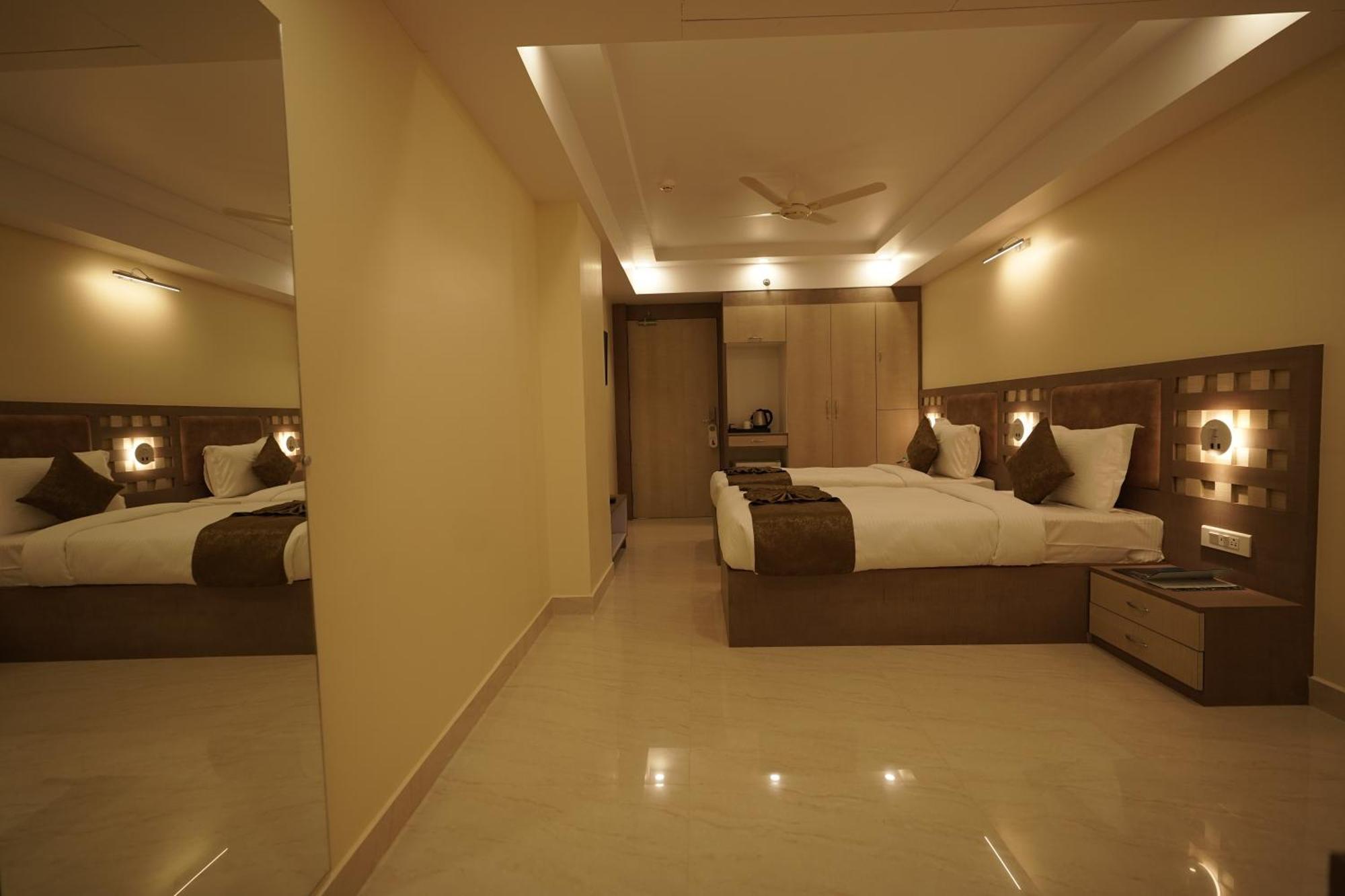 Hotel Bigwig Jabalpur Εξωτερικό φωτογραφία